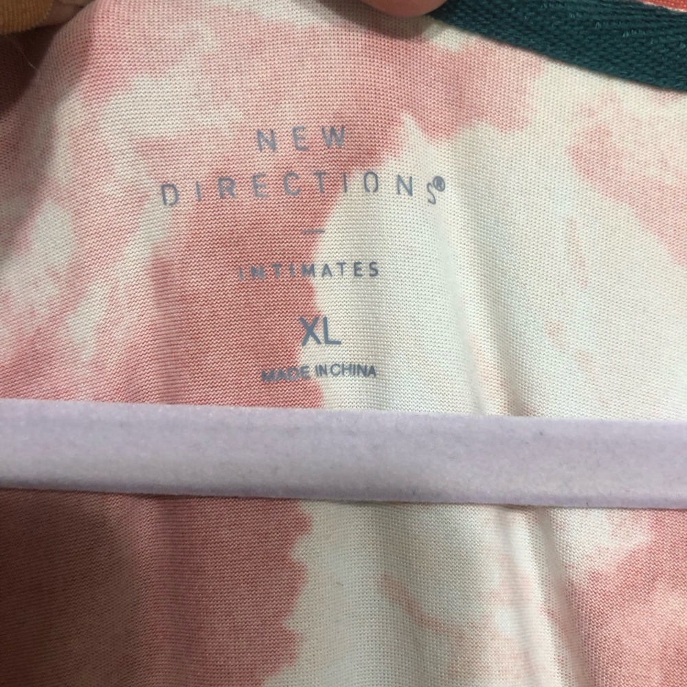 Kaleidoscope pattern tie dye nightgown - Picture 3 of 4